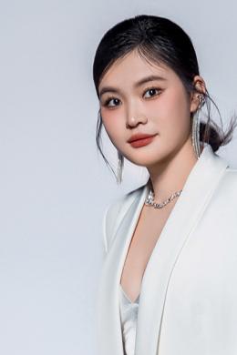化妆讲师-彩梅