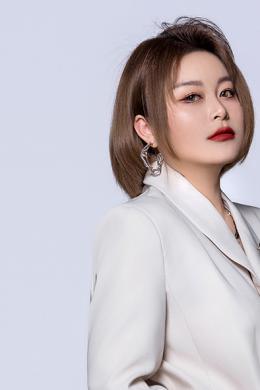 国家高级化妆造型师 史锐